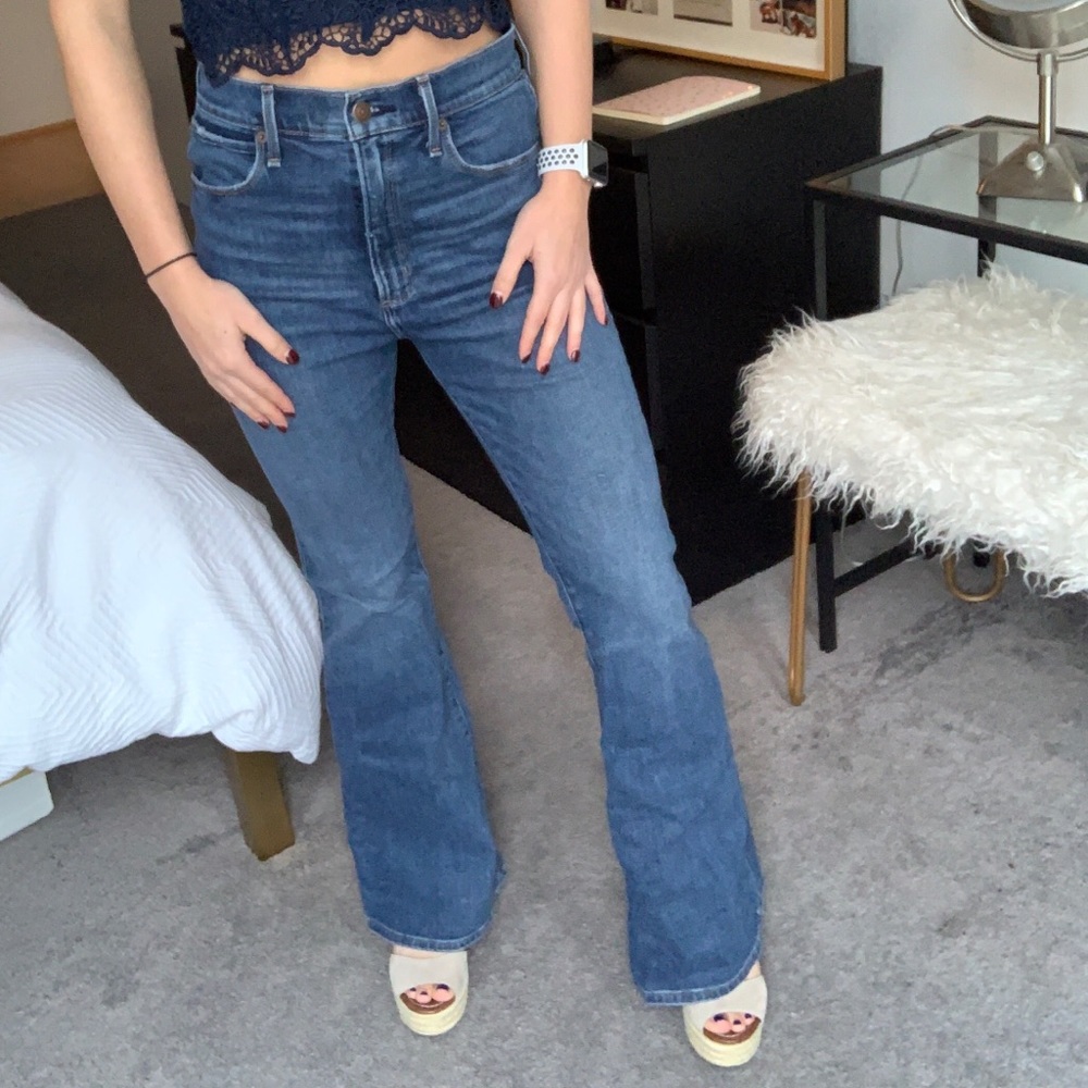 Abercrombie Size 4/27 Regular Denim Flare Jeans